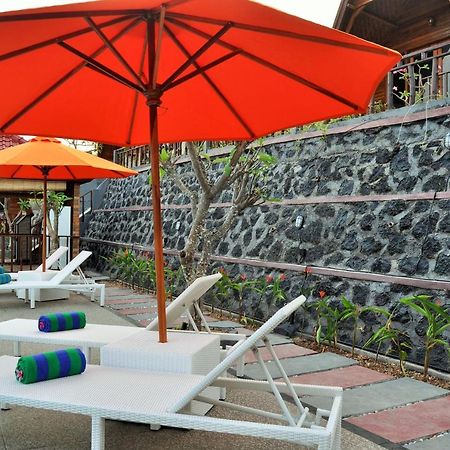 Surya Chandra Beach Bungalow Batununggul Dış mekan fotoğraf