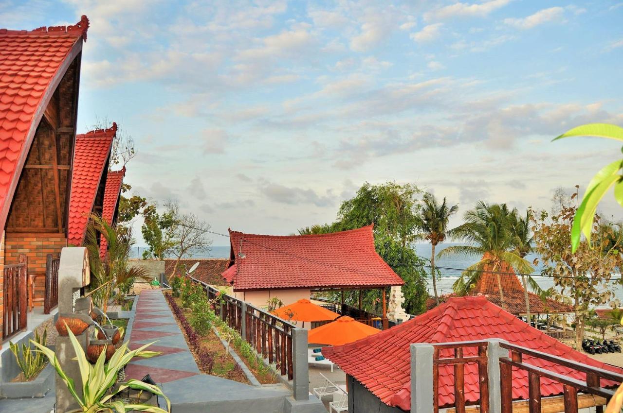 Surya Chandra Beach Bungalow Batununggul Dış mekan fotoğraf