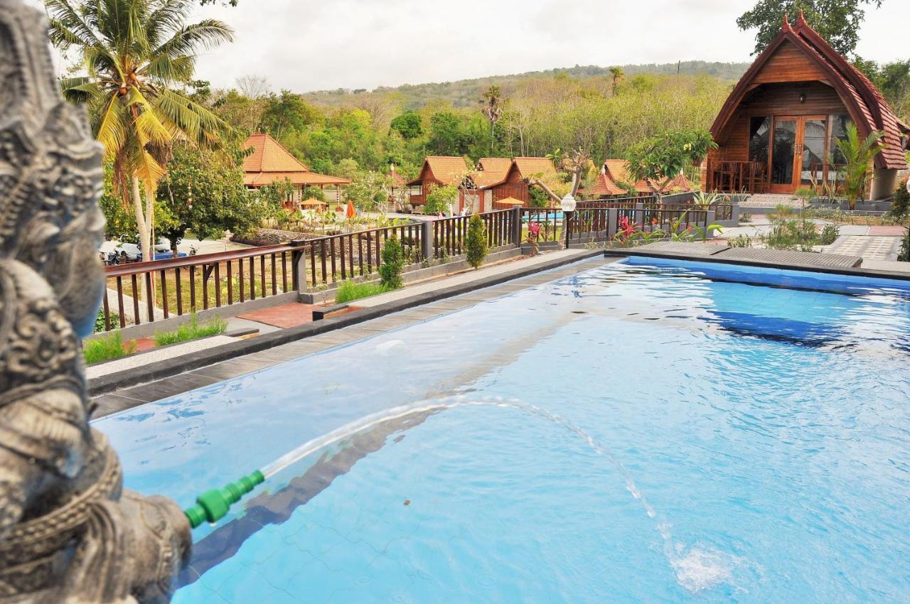 Surya Chandra Beach Bungalow Batununggul Dış mekan fotoğraf