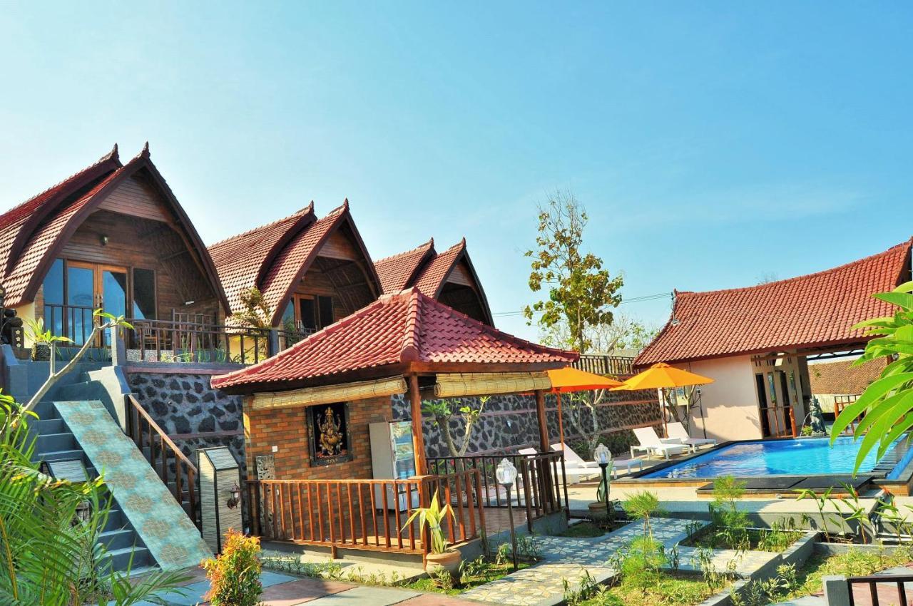 Surya Chandra Beach Bungalow Batununggul Dış mekan fotoğraf