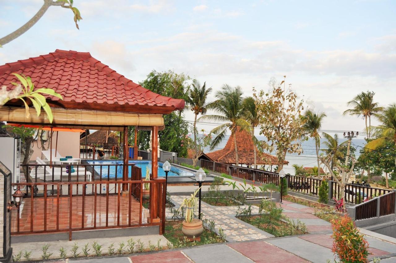 Surya Chandra Beach Bungalow Batununggul Dış mekan fotoğraf