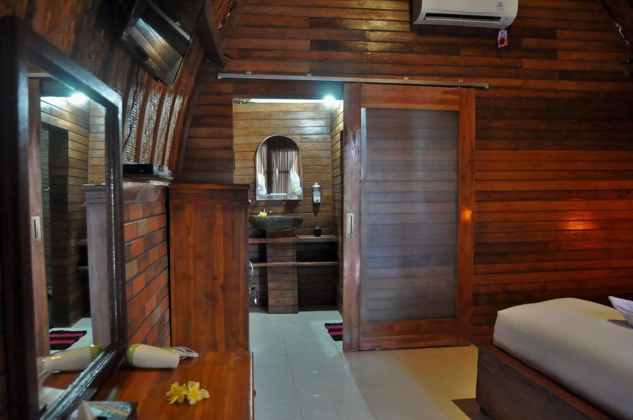Surya Chandra Beach Bungalow Batununggul Dış mekan fotoğraf