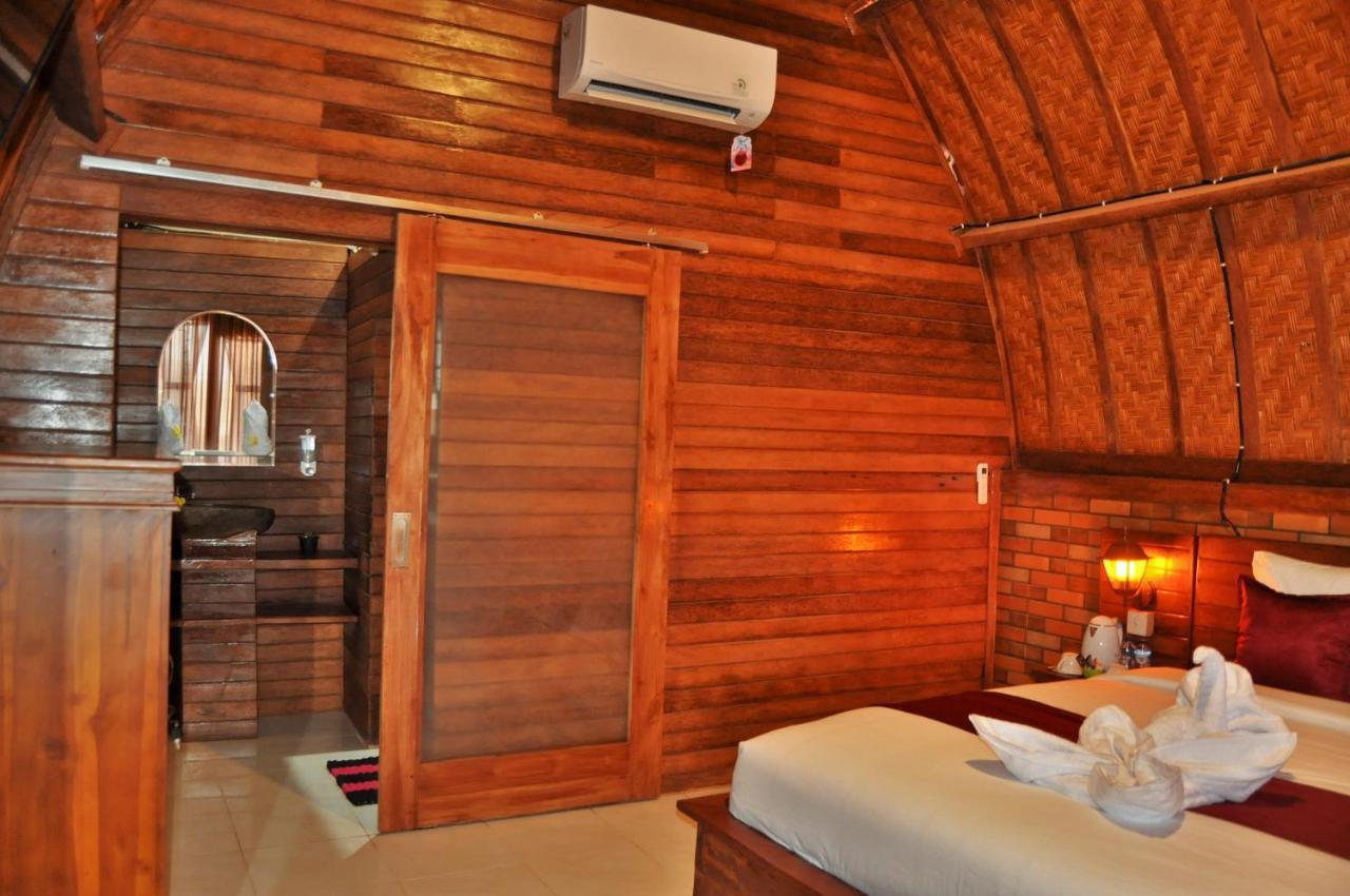 Surya Chandra Beach Bungalow Batununggul Dış mekan fotoğraf